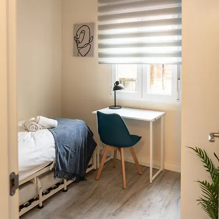 Loira Moliner 90, 3 Habitaciones, Confort Y Estilo
